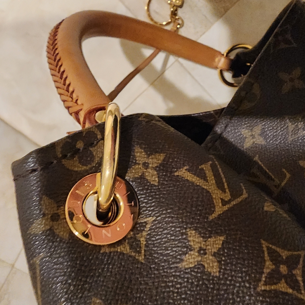 AUTHENTIC Louis Vuitton Artsy GM GORGEOUS CONDITION - Picture 8 of 16